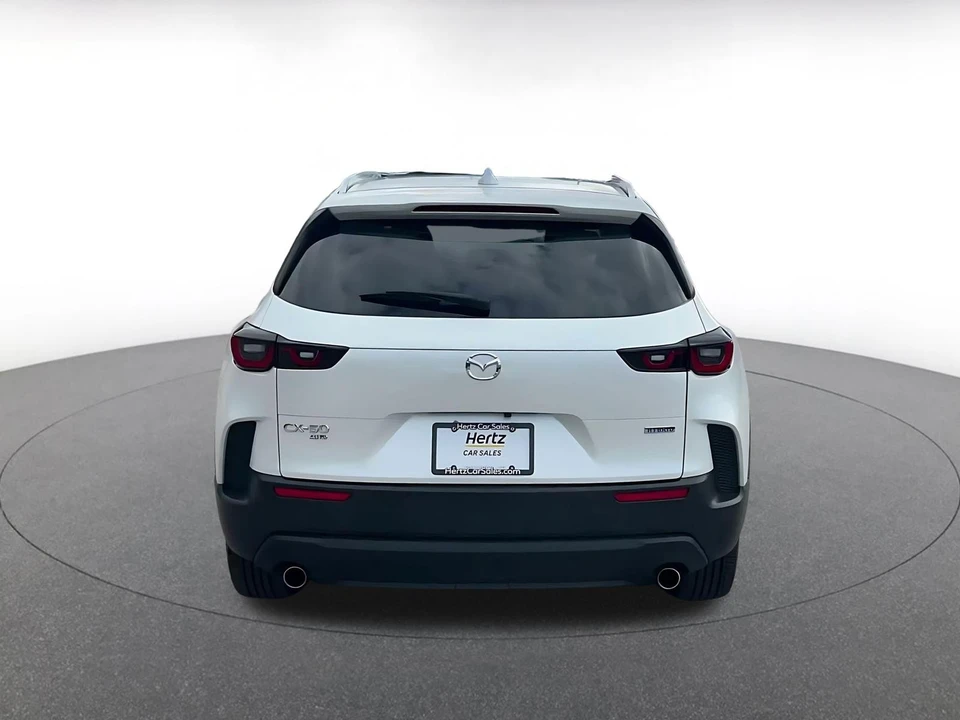 2025 Mazda CX-50 - Image 14 of 31