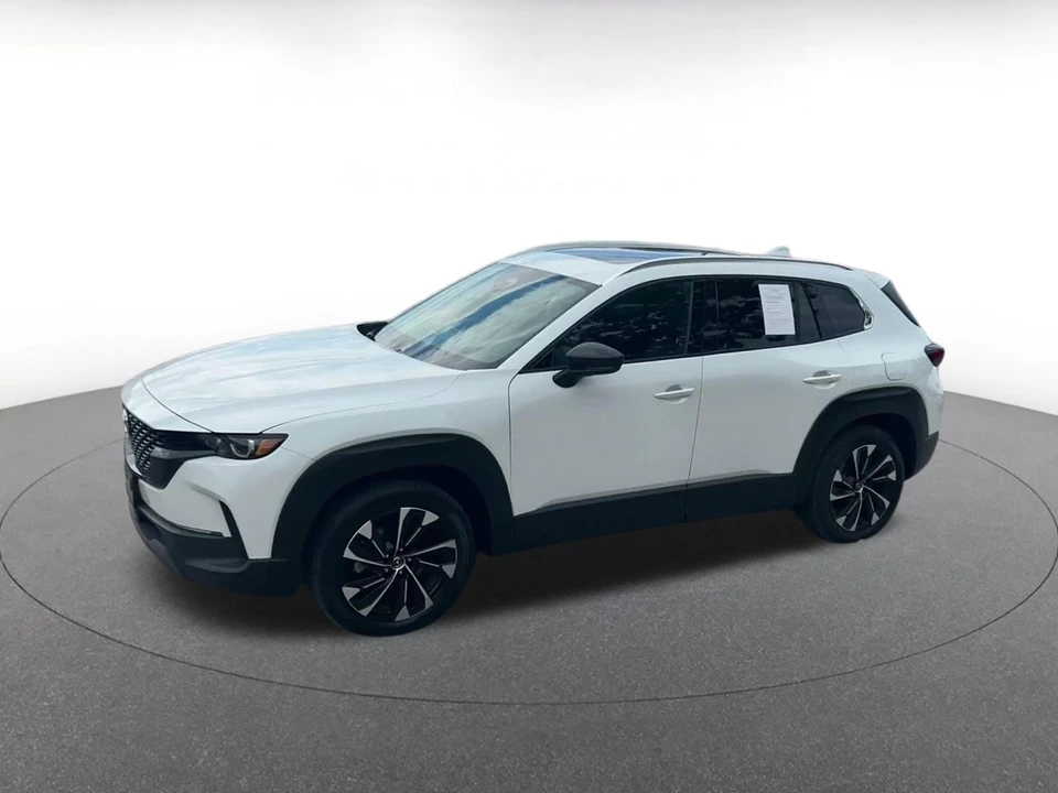 2025 Mazda CX-50 - Image 8 of 31
