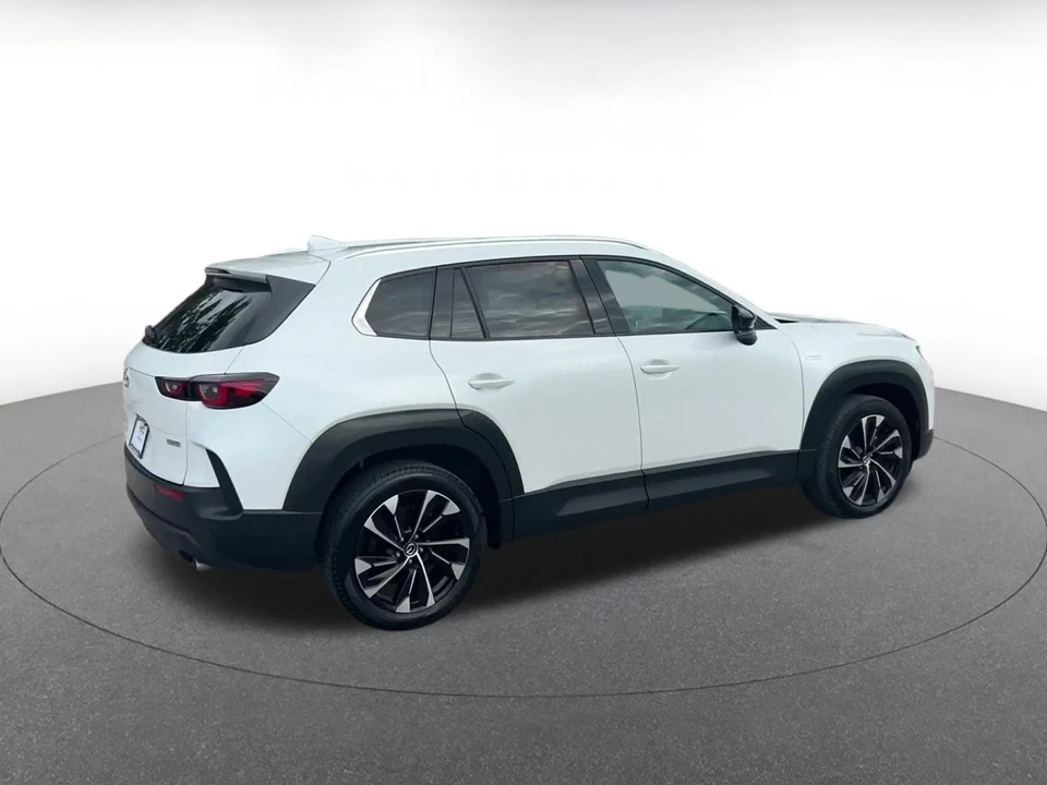 2025 Mazda CX-50 - Image 15 of 31