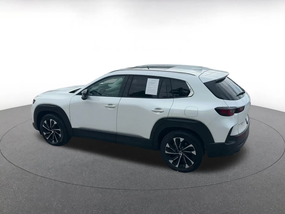 2025 Mazda CX-50 - Image 11 of 31