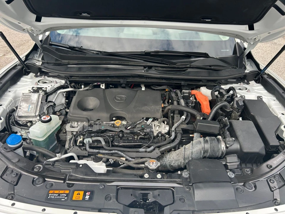2025 Mazda CX-50 - Image 30 of 31