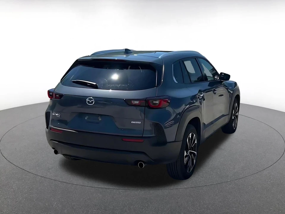 2025 Mazda CX-50 - Image 16 of 31