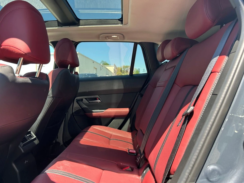 2025 Mazda CX-50 - Image 24 of 31