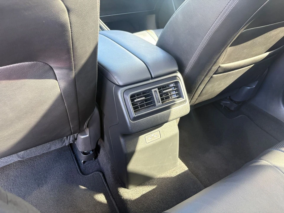2025 Mazda CX-50 - Image 21 of 31