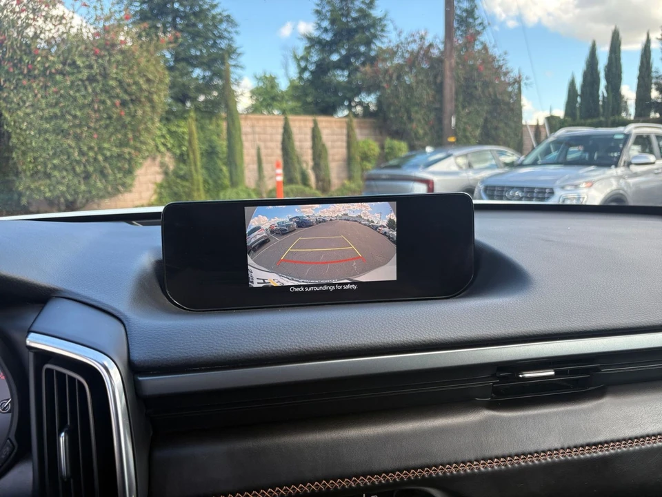 2025 Mazda CX-50 - Image 22 of 31