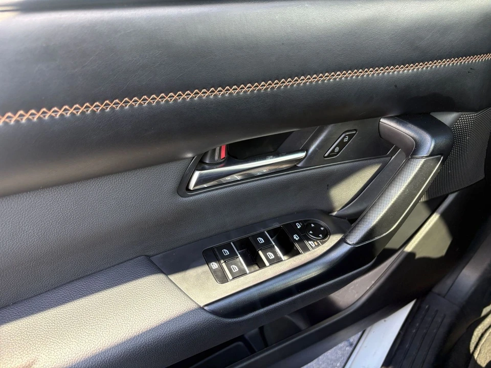 2025 Mazda CX-50 - Image 15 of 31