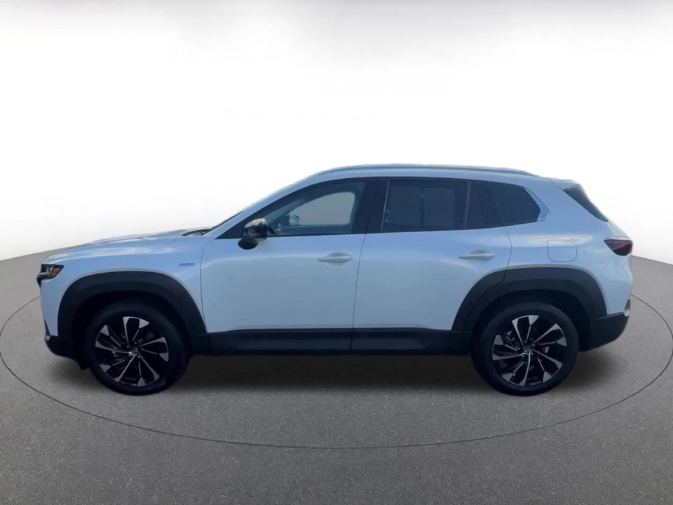 2025 Mazda CX-50 - Image 7 of 31