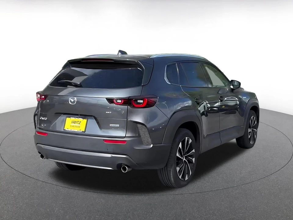 2025 Mazda CX-50 - Image 17 of 31