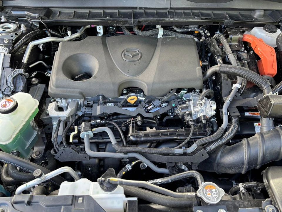 2025 Mazda CX-50 - Image 29 of 31