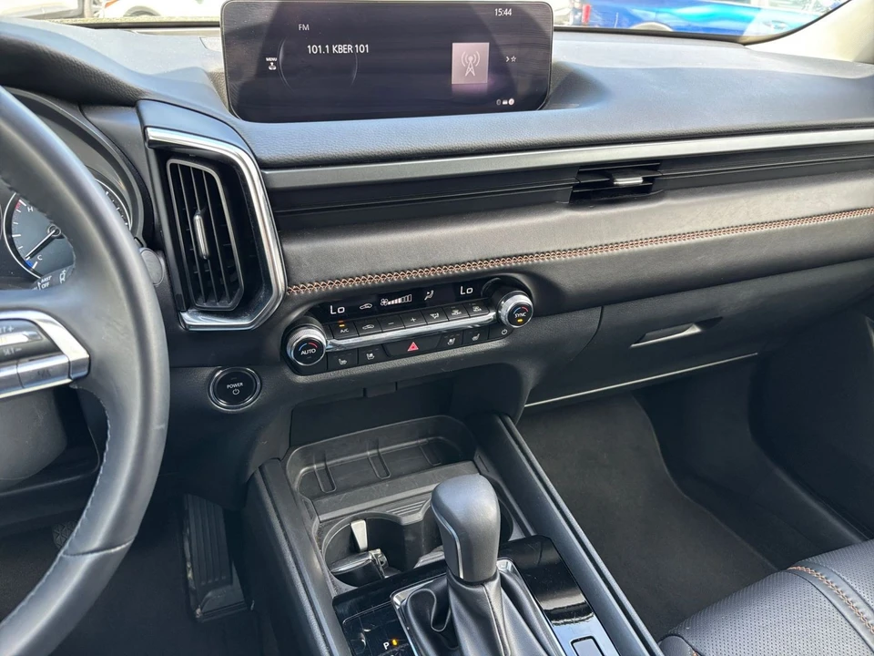 2025 Mazda CX-50 - Image 14 of 31