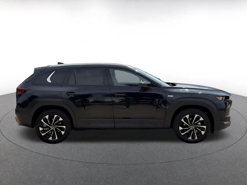 2025 Mazda CX-50 - Image 15 of 31