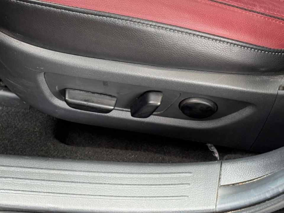 2025 Mazda CX-50 - Image 21 of 31