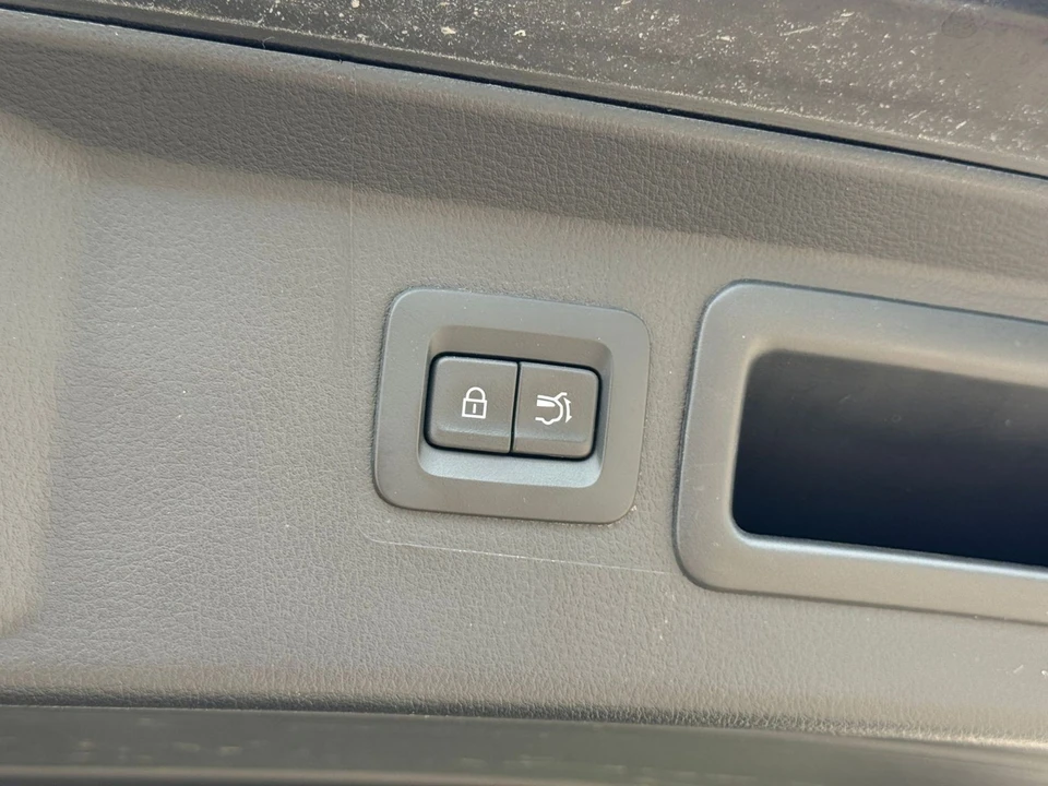 2025 Mazda CX-50 - Image 22 of 31