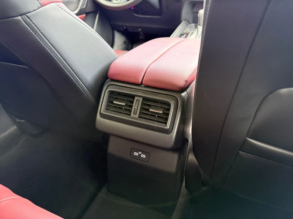 2025 Mazda CX-50 - Image 27 of 31