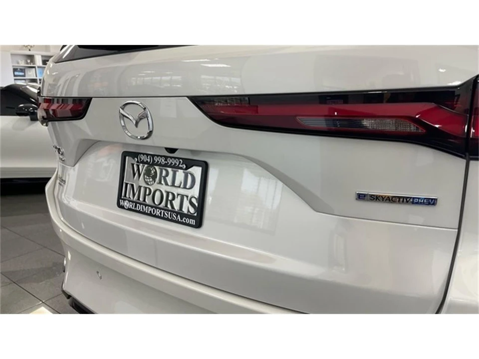 2025 Mazda CX-7 - Image 18 of 31