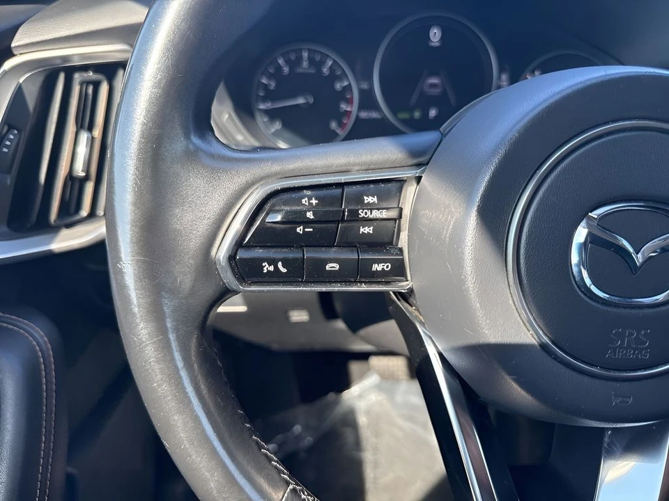 2025 Mazda CX-70 - Image 16 of 31