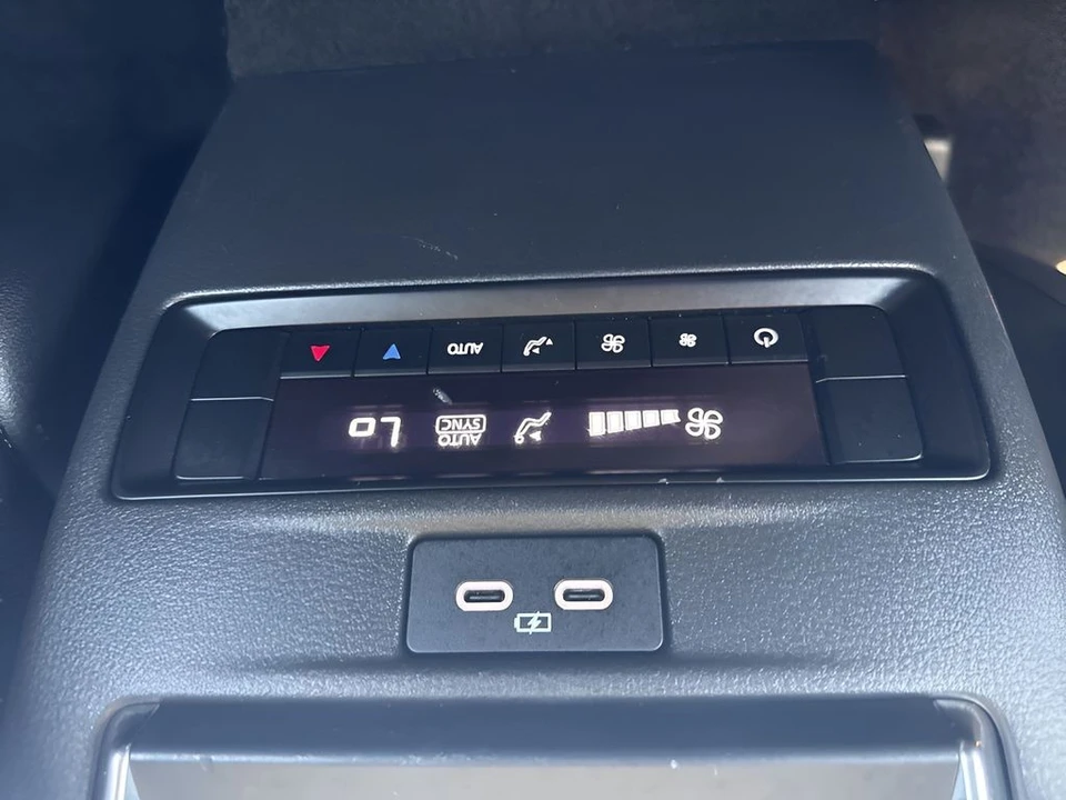 2025 Mazda CX-70 - Image 13 of 31