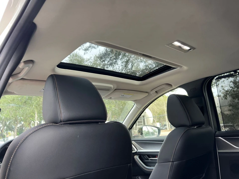2025 Mazda CX-70 - Image 27 of 31