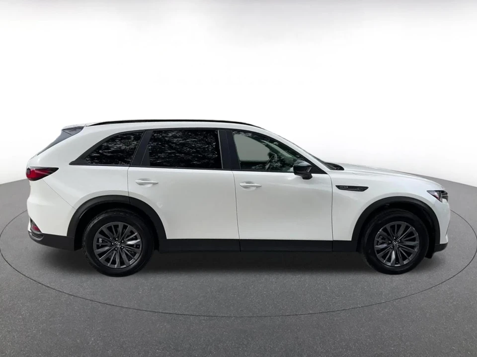 2025 Mazda CX-70 - Image 12 of 31