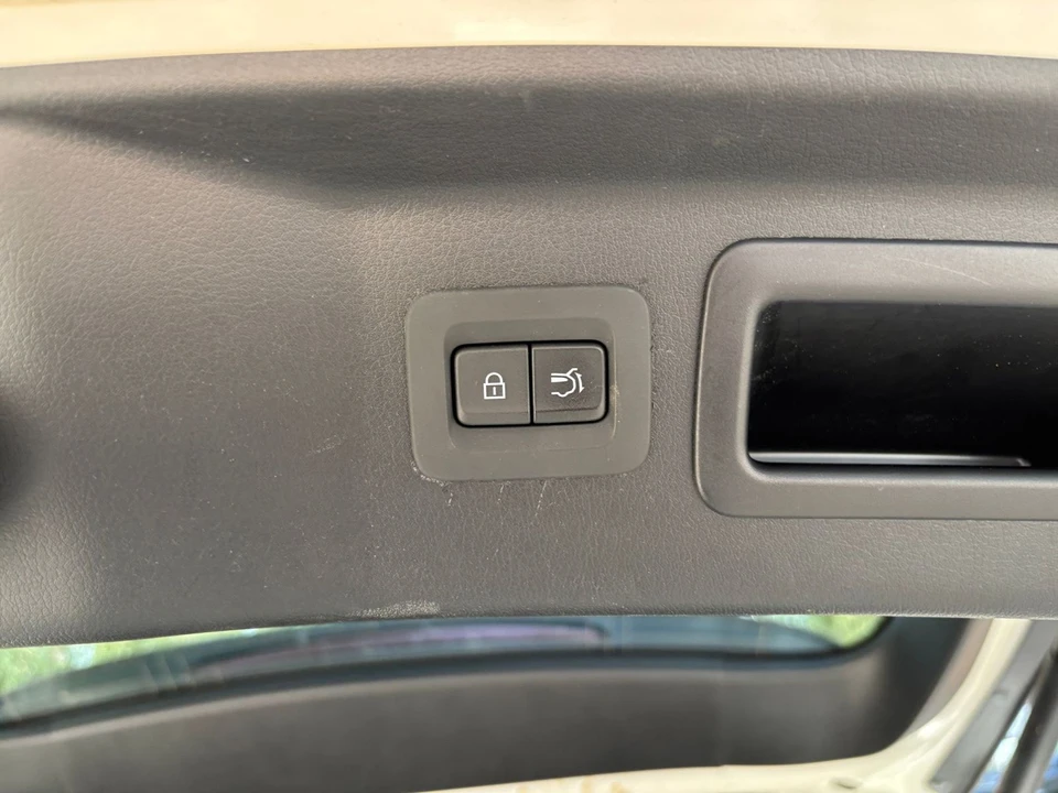 2025 Mazda CX-70 - Image 20 of 31