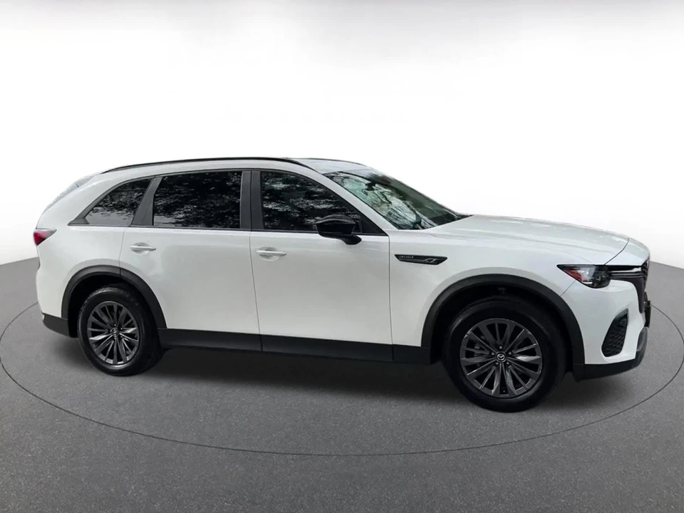 2025 Mazda CX-70 - Image 13 of 31