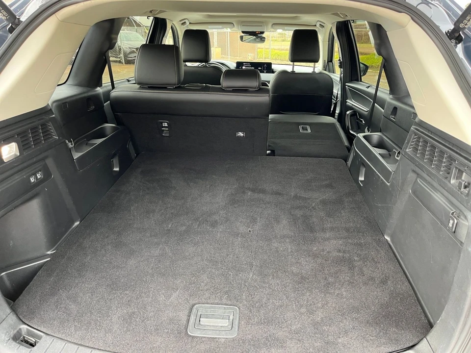 2025 Mazda CX-70 - Image 23 of 31