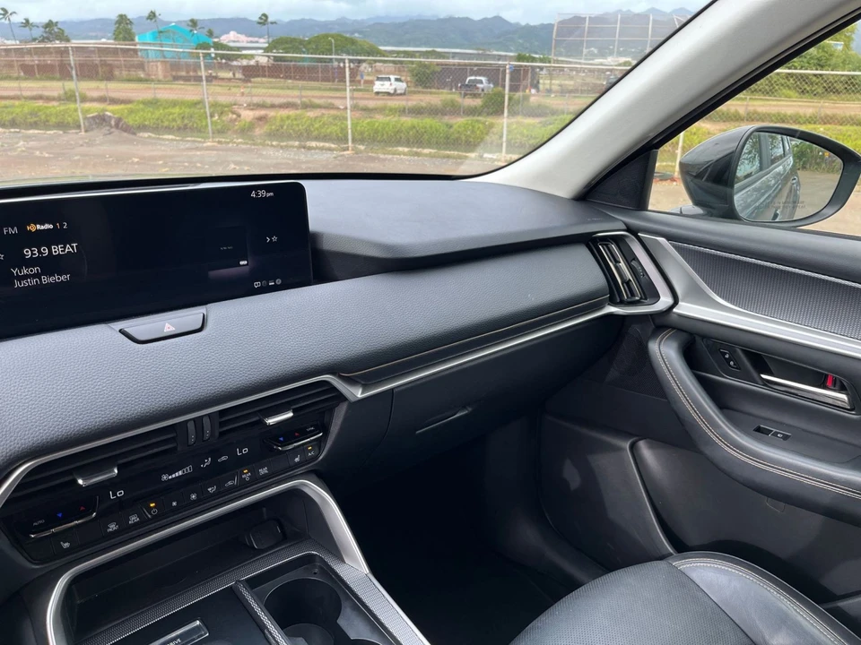2025 Mazda CX-70 - Image 27 of 31