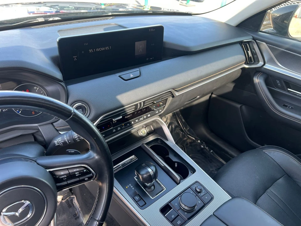 2025 Mazda CX-70 - Image 16 of 31
