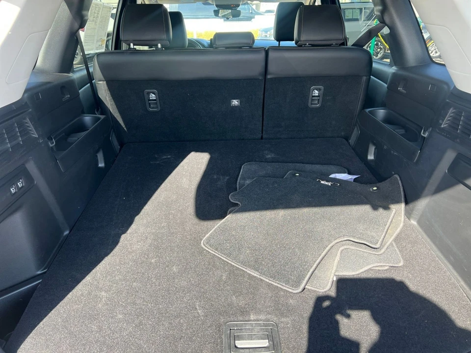 2025 Mazda CX-70 - Image 27 of 31