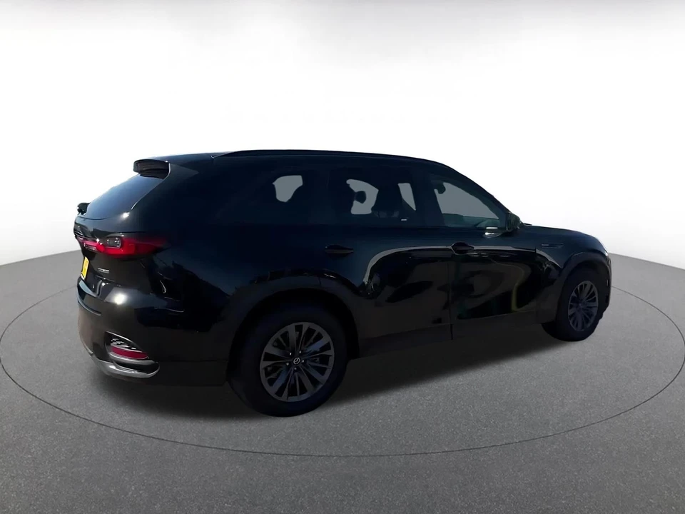 2025 Mazda CX-70 - Image 11 of 31