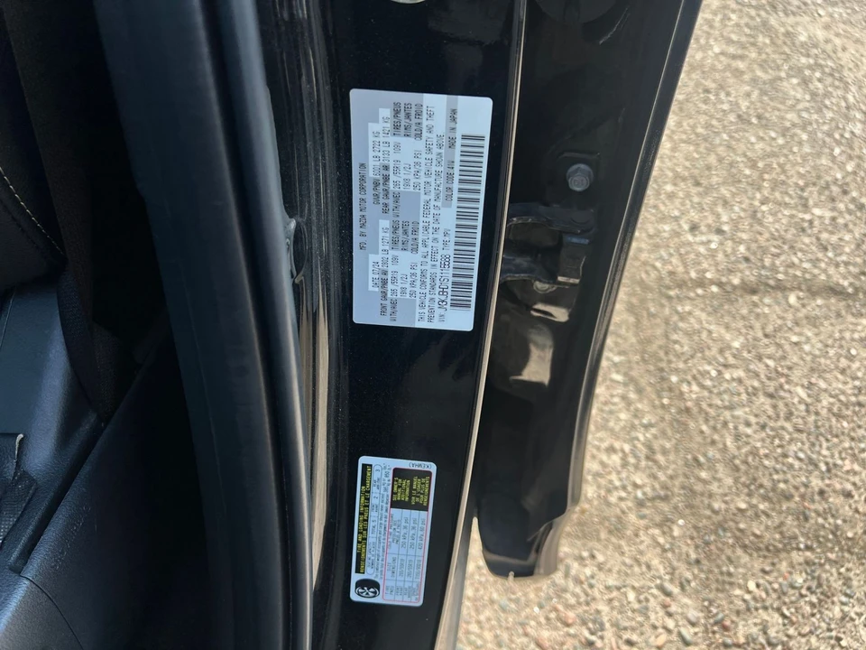2025 Mazda CX-70 - Image 27 of 31