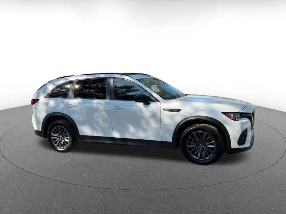 2025 Mazda CX-70 - Image 2 of 31