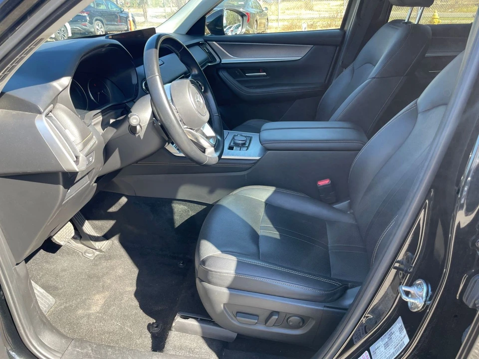 2025 Mazda CX-70 - Image 24 of 31