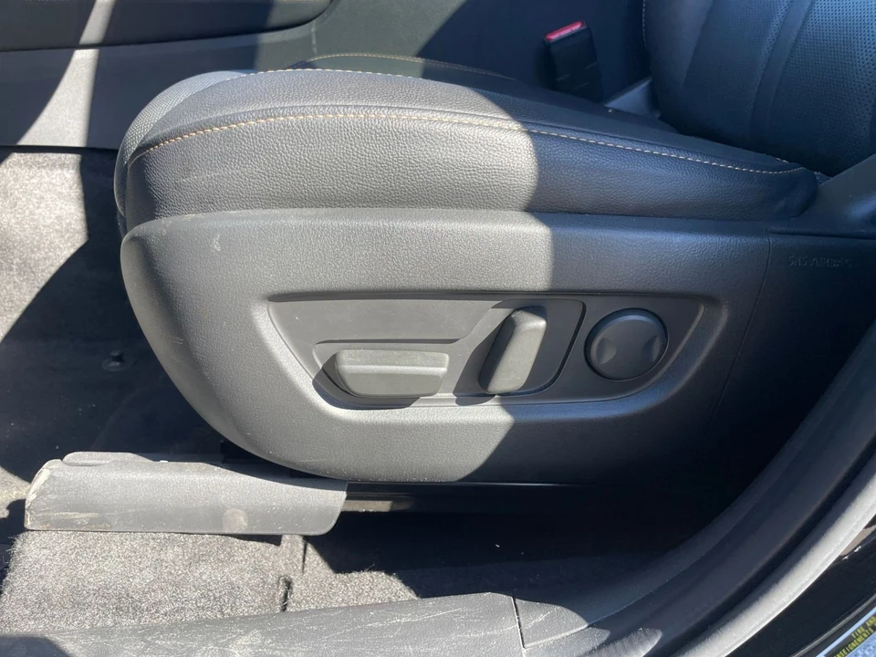 2025 Mazda CX-70 - Image 19 of 31