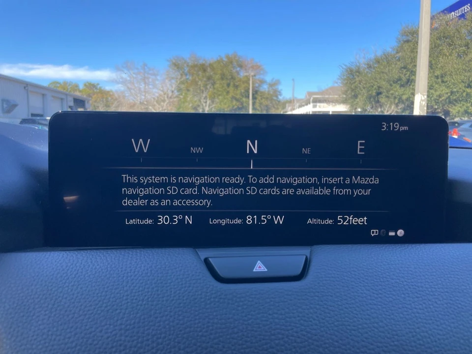 2025 Mazda CX-70 - Image 16 of 31