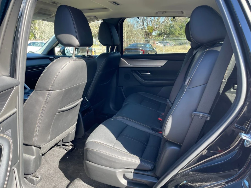 2025 Mazda CX-70 - Image 23 of 31