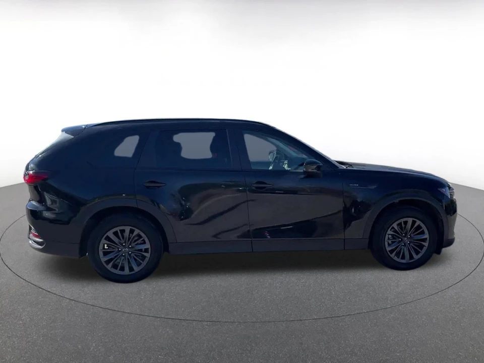 2025 Mazda CX-70 - Image 11 of 31