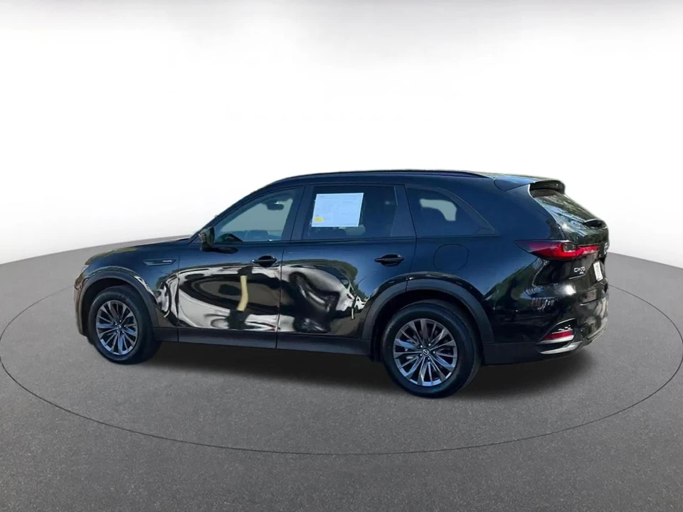 2025 Mazda CX-70 - Image 8 of 31