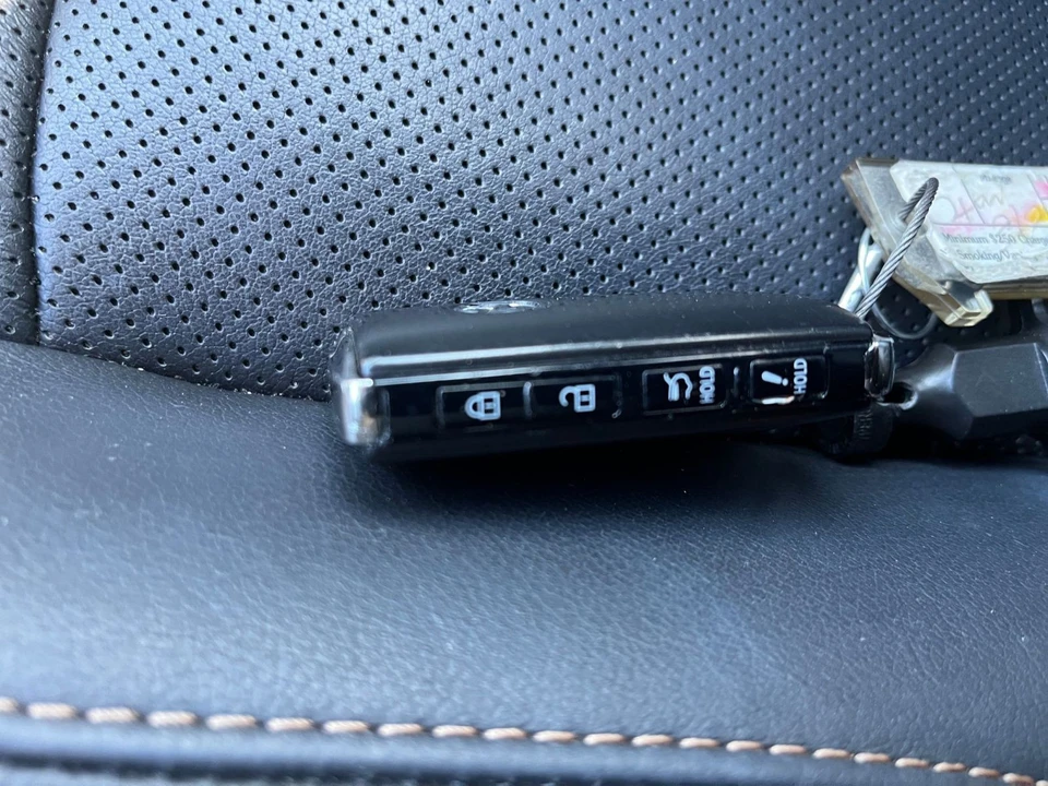 2025 Mazda CX-70 - Image 17 of 31