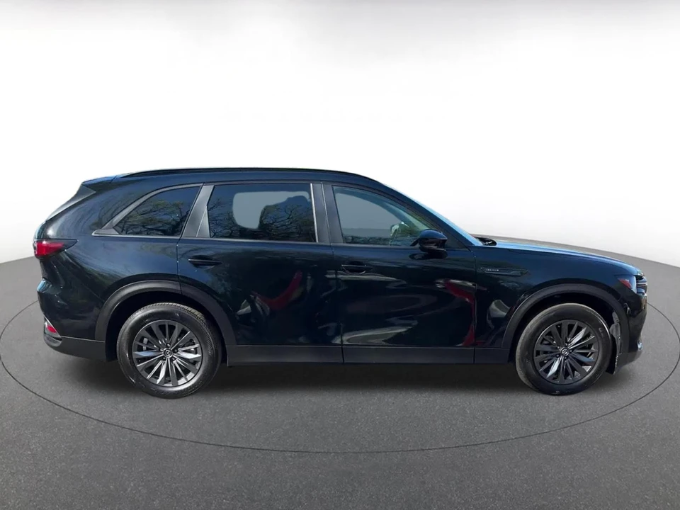 2025 Mazda CX-70 - Image 13 of 31
