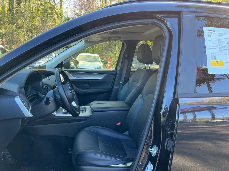 2025 Mazda CX-70 - Image 23 of 31