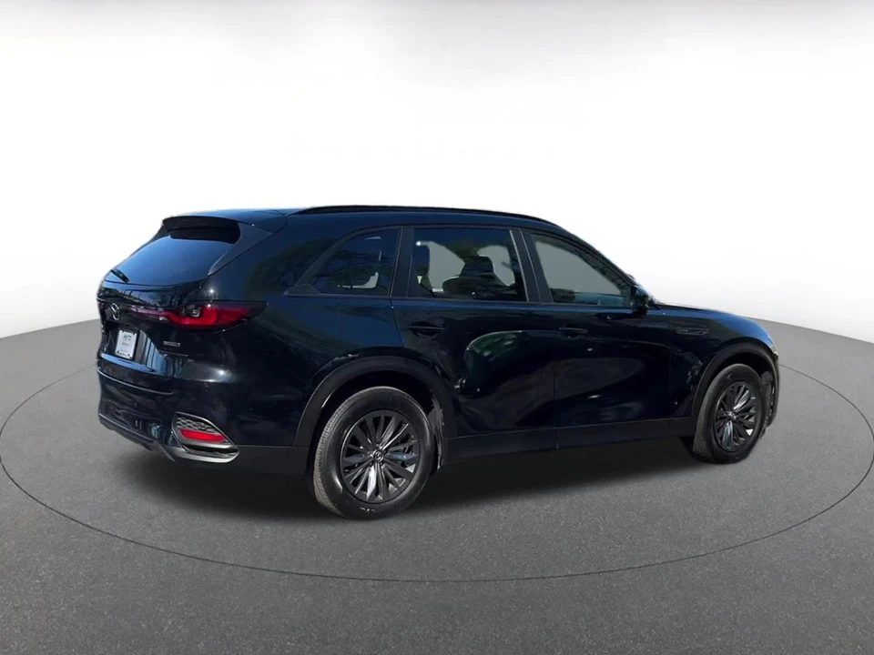 2025 Mazda CX-70 - Image 12 of 31