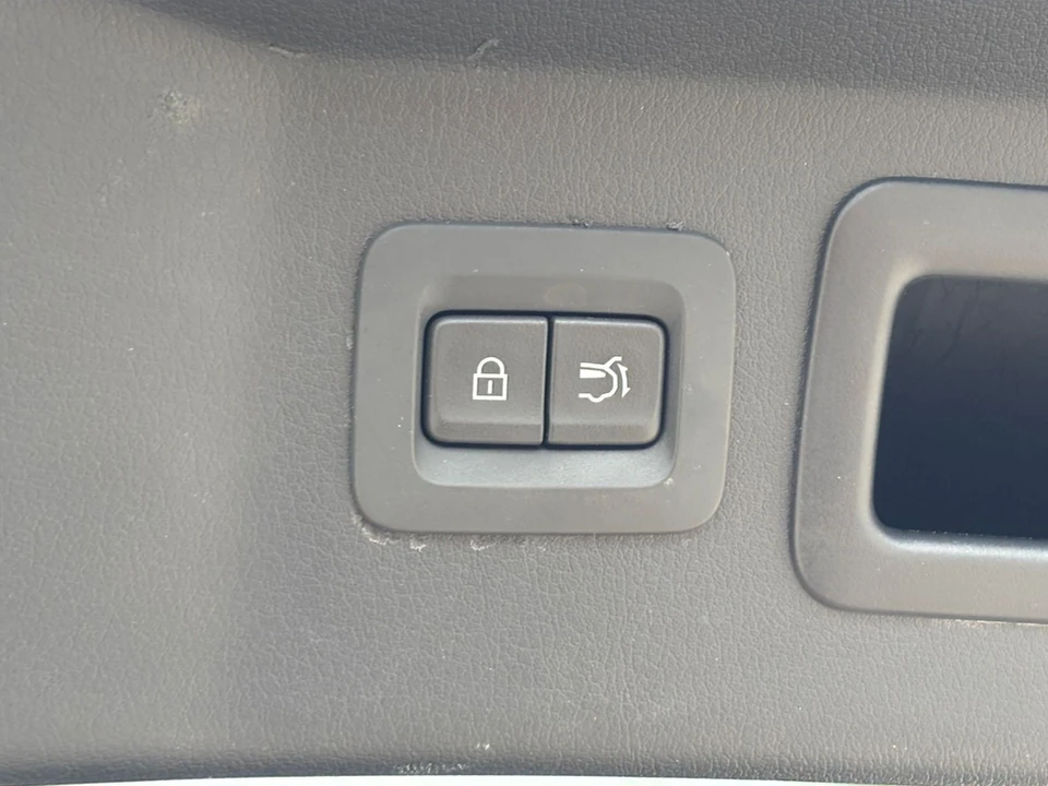 2025 Mazda CX-70 - Image 20 of 31