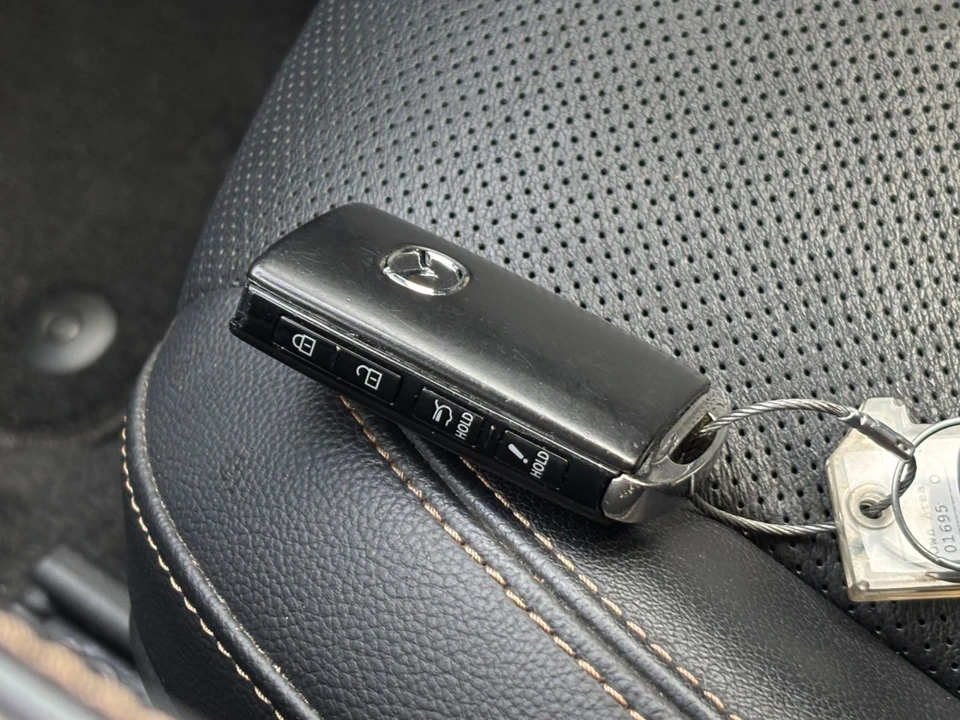 2025 Mazda CX-70 - Image 18 of 31