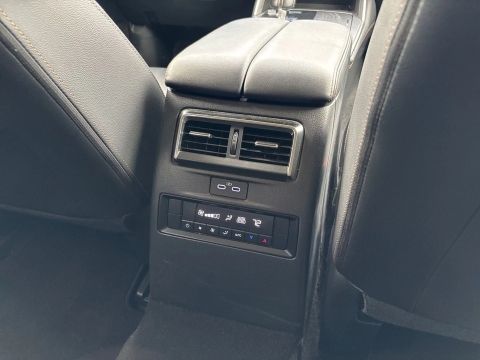 2025 Mazda CX-70 - Image 21 of 31