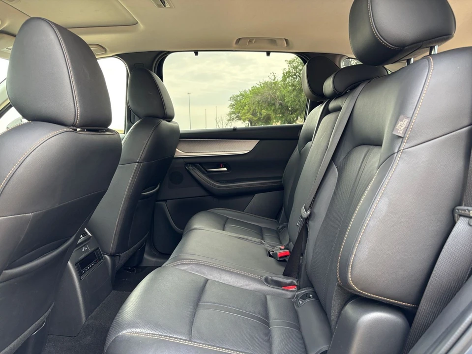 2025 Mazda CX-70 - Image 23 of 31