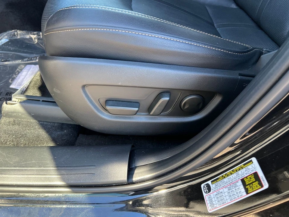 2025 Mazda CX-70 - Image 21 of 31