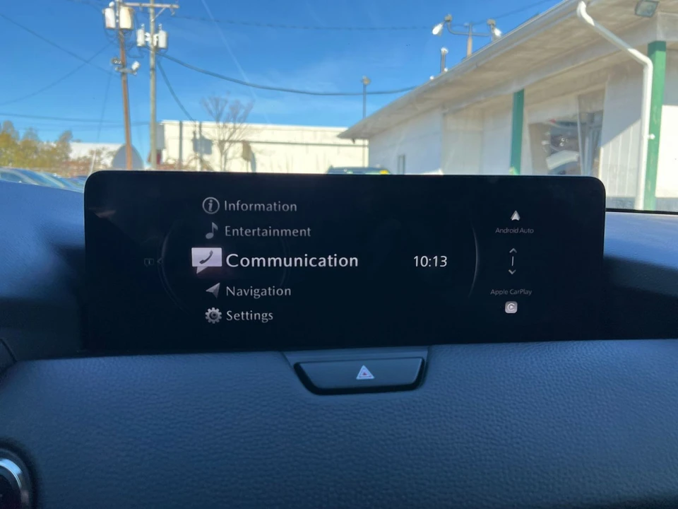 2025 Mazda CX-70 - Image 19 of 31