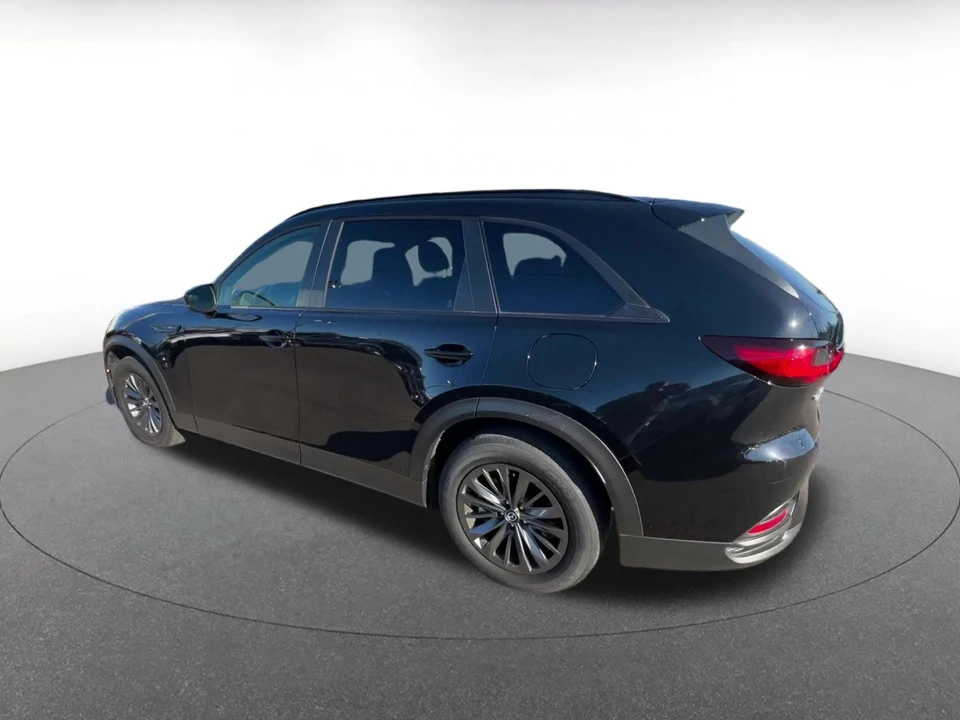 2025 Mazda CX-70 - Image 8 of 31