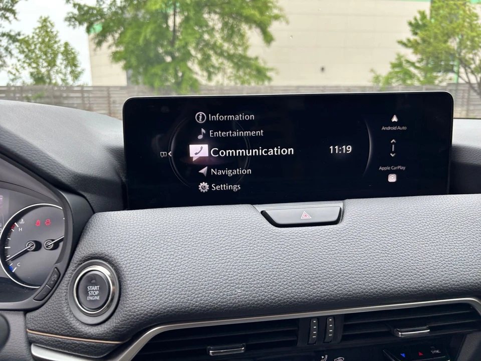 2025 Mazda CX-70 - Image 14 of 31
